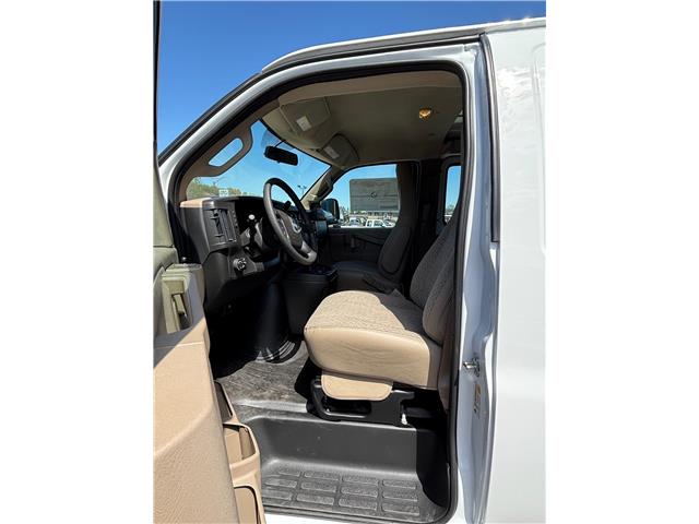 2025 GMC Savana 2500 Work Van (Stk: 25208) in Campbellton - Image 12 of 16 2025 GMC Savana 2500 Work Van (Stk: 25208) in Campbellton - Image 12 of 16