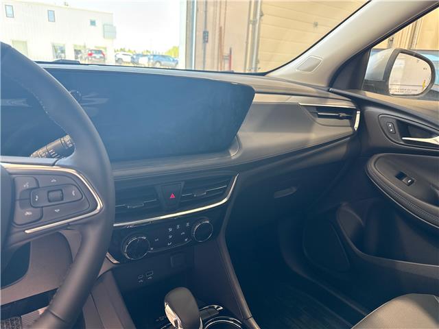 2025 Buick Encore GX Sport Touring (Stk: 13732) in Roblin - Image 8 of 11