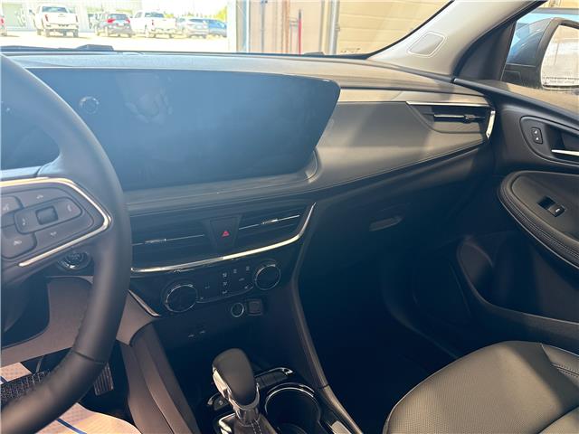 2025 Buick Encore GX Sport Touring (Stk: 13803) in Roblin - Image 7 of 8 2025 Buick Encore GX Sport Touring (Stk: 13803) in Roblin - Image 7 of 8
