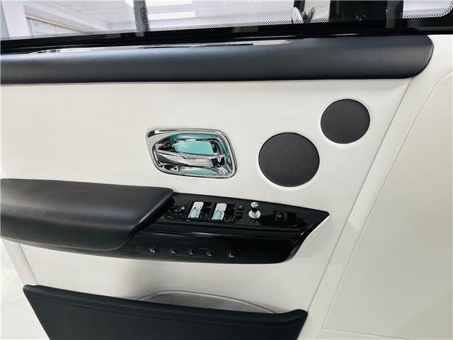 2020 Rolls-Royce Phantom  (Stk: C04770) in Saint-Eustache - Image 14 of 38