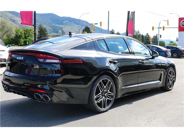 2022 Kia Stinger GT Elite w/Red Interior (Stk: UC893) in Kamloops - Image 5 of 24 2022 Kia Stinger GT Elite w/Red Interior (Stk: UC893) in Kamloops - Image 5 of 24