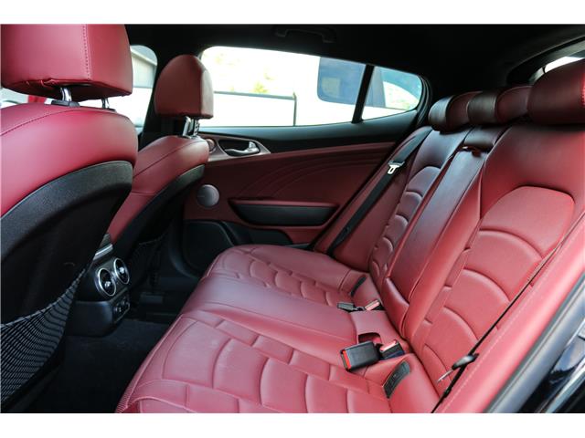 2022 Kia Stinger GT Elite w/Red Interior (Stk: UC893) in Kamloops - Image 17 of 24 2022 Kia Stinger GT Elite w/Red Interior (Stk: UC893) in Kamloops - Image 17 of 24