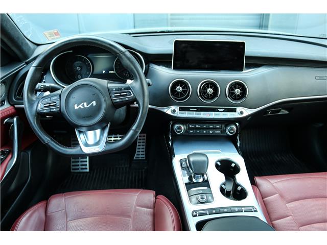 2022 Kia Stinger GT Elite w/Red Interior (Stk: UC893) in Kamloops - Image 18 of 24 2022 Kia Stinger GT Elite w/Red Interior (Stk: UC893) in Kamloops - Image 18 of 24