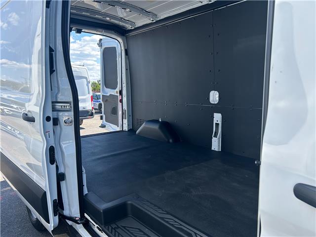 2025 Ford Transit-250 Cargo Base (Stk: 2503120) in Ottawa - Image 7 of 16