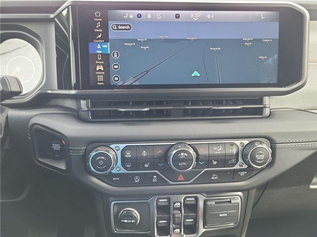 2025 Jeep Wrangler Sahara (Stk: 250220) in Windsor - Image 17 of 24