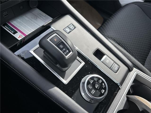 2025 Mitsubishi Outlander PHEV SE (Stk: S0023) in Barrie - Image 13 of 16 2025 Mitsubishi Outlander PHEV SE (Stk: S0023) in Barrie - Image 13 of 16