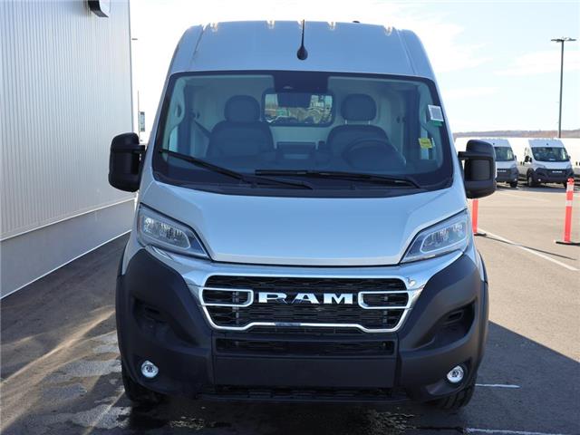 2025 RAM ProMaster 3500 High Roof (Stk: 25T032) in Calgary - Image 2 of 13