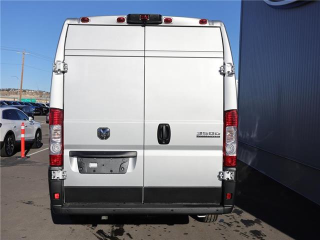 2025 RAM ProMaster 3500 High Roof (Stk: 25T032) in Calgary - Image 6 of 13