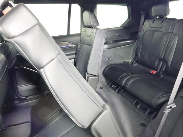 2025 Jeep Grand Cherokee L Overland (Stk: 25J083) in Calgary - Image 10 of 22