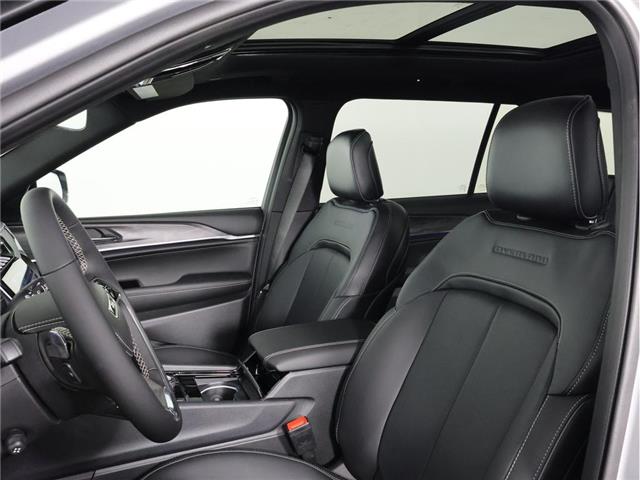 2025 Jeep Grand Cherokee L Overland (Stk: 25J083) in Calgary - Image 12 of 22