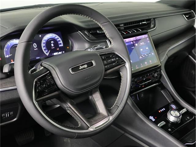 2025 Jeep Grand Cherokee L Overland (Stk: 25J083) in Calgary - Image 13 of 22