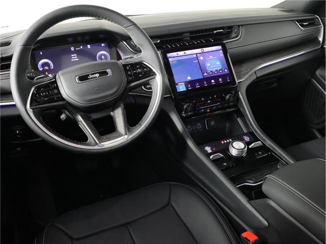 2025 Jeep Grand Cherokee L Overland (Stk: 25J083) in Calgary - Image 14 of 22