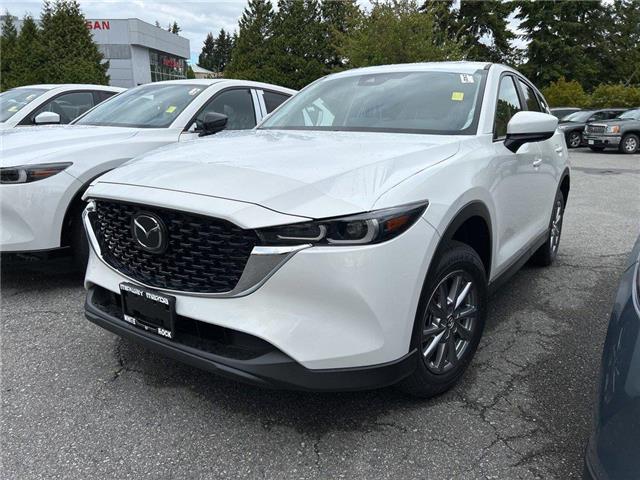 2025 Mazda CX-5  (Stk: 660333) in Surrey - Image 1 of 5