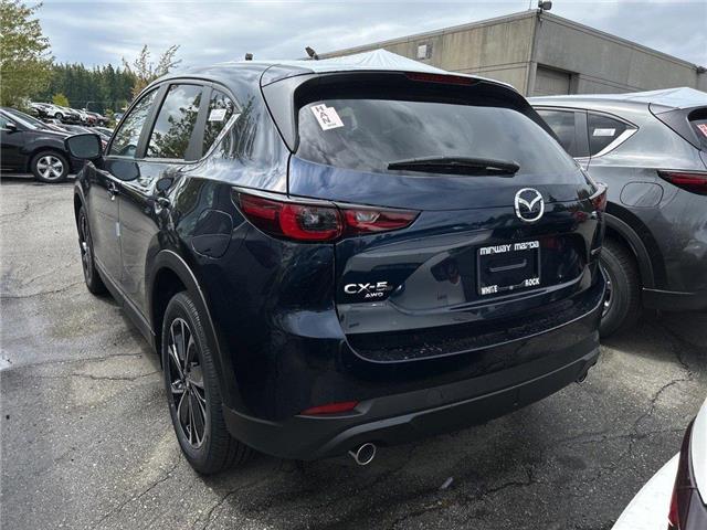 2025 Mazda CX-5  (Stk: 664213) in Surrey - Image 2 of 5