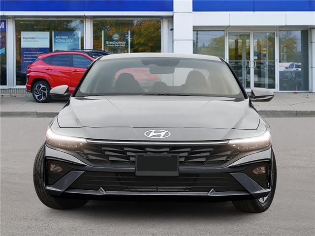 2025 Hyundai Elantra Luxury w/Two-Tone Interior (Stk: 26T1325) in Aurora - Image 2 of 20