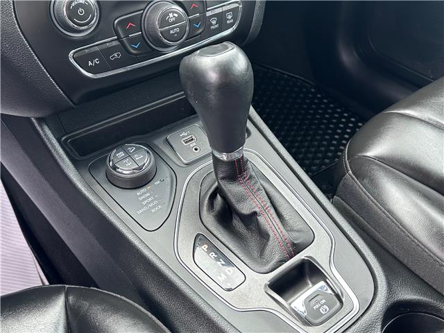 2022 Jeep Cherokee Trailhawk (Stk: W8965) in Uxbridge - Image 16 of 22