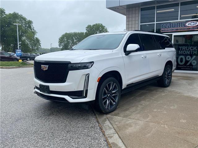 2023 Cadillac Escalade ESV Sport (Stk: RC01335W) in LaSalle - Image 1 of 34
