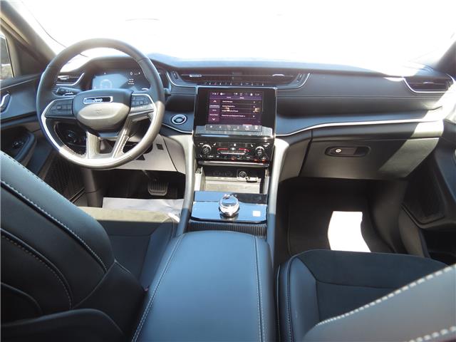 2025 Jeep Grand Cherokee Laredo (Stk: 7348) in Lac La Biche - Image 10 of 30