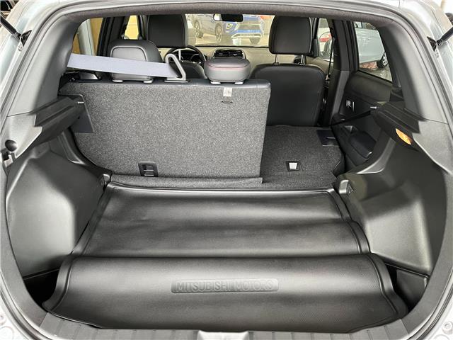 2025 Mitsubishi RVR NOIR (Stk: R7090) in Calgary - Image 7 of 14