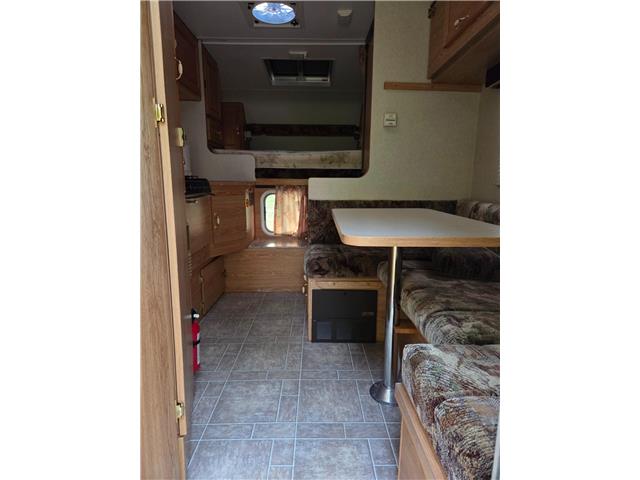 2004 ADVENTURER  in Shellbrook - Image 5 of 12