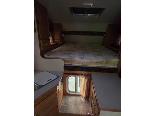2004 ADVENTURER  in Shellbrook - Image 6 of 12