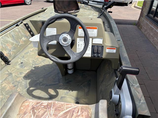 2017 Tracker Boats Grizzly 1648 MVX Blind Duck Edition (Stk: B-65E617) in Moncton - Image 13 of 18 2017 Tracker Boats Grizzly 1648 MVX Blind Duck Edition (Stk: B-65E617) in Moncton - Image 13 of 18