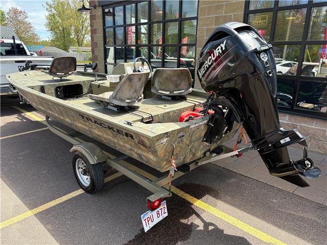 2017 Tracker Boats Grizzly 1648 MVX Blind Duck Edition (Stk: B-65E617) in Moncton - Image 10 of 18 2017 Tracker Boats Grizzly 1648 MVX Blind Duck Edition (Stk: B-65E617) in Moncton - Image 10 of 18