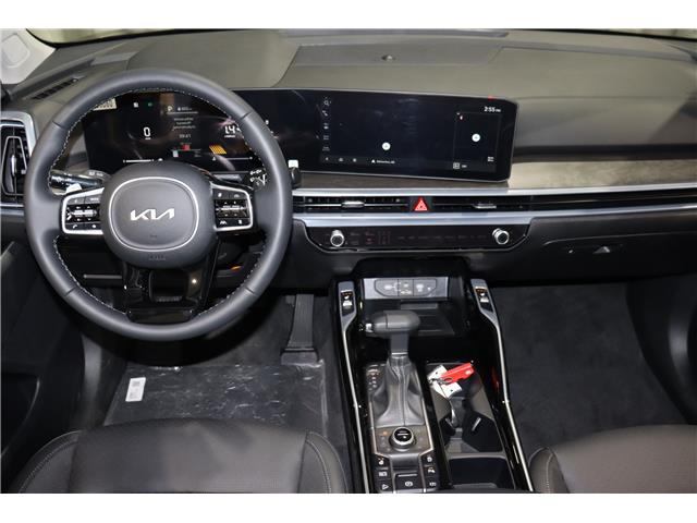 2024 Kia Sorento 2.5T X-Line (Stk: 25369D) in Edmonton - Image 13 of 27