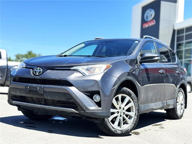 2017 Toyota RAV4  2T3RFREV5HW600096 5021993A in Cranbrook