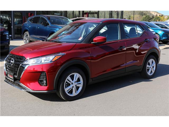 2025 Nissan Kicks Play S (Stk: T25223) in Kamloops - Image 1 of 23