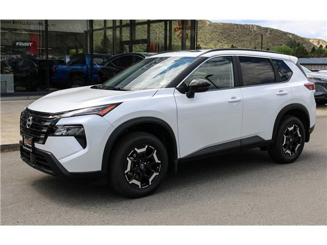 2025 Nissan Rogue Midnight Edition (Stk: T25240) in Kamloops - Image 1 of 23