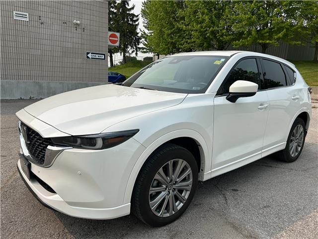 2022 Mazda CX-5 Signature (Stk: 15916) in Newmarket - Image 1 of 30