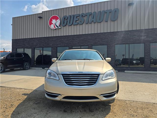 2014 Chrysler 200 LX in Saskatoon - Image 3 of 11