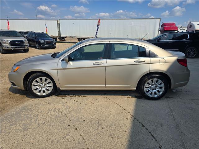 2014 Chrysler 200 LX in Saskatoon - Image 5 of 11