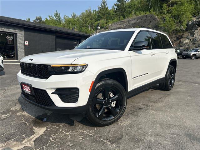 2025 Jeep Grand Cherokee Laredo (Stk: 14309) in Sudbury - Image 1 of 16