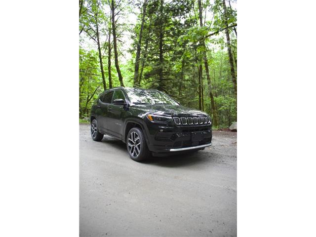 2025 Jeep Compass Limited (Stk: CMQ599095) in Squamish - Image 1 of 15