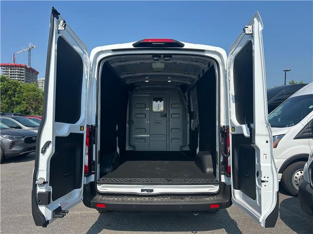 2025 Ford Transit-250 Cargo Base (Stk: 2503980) in Ottawa - Image 6 of 15