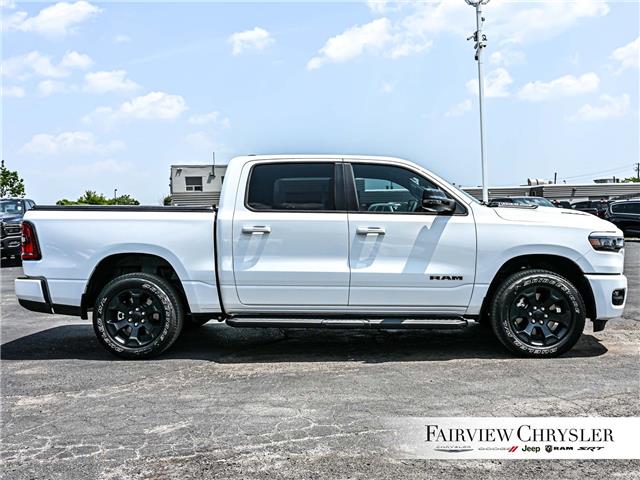 2025 RAM 1500 Sport (Stk: SN2389D) in Burlington - Image 12 of 33