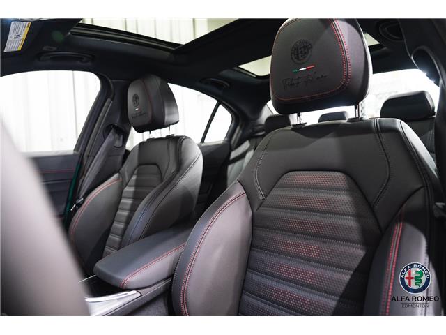 2025 Alfa Romeo Giulia Tributo Italiano (Stk: AR2537) in Edmonton - Image 11 of 28