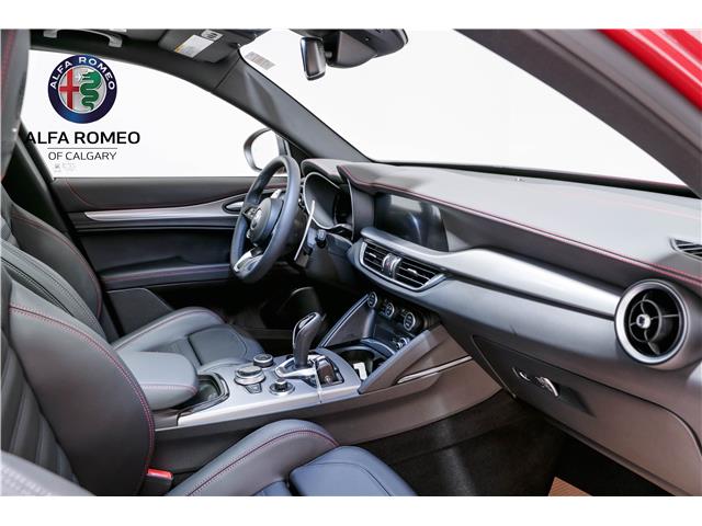 2025 Alfa Romeo Stelvio Tributo (Stk: AR0651) in Calgary - Image 22 of 27 2025 Alfa Romeo Stelvio Tributo (Stk: AR0651) in Calgary - Image 22 of 27