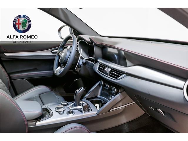 2025 Alfa Romeo Stelvio Tributo (Stk: AR0651) in Calgary - Image 21 of 27 2025 Alfa Romeo Stelvio Tributo (Stk: AR0651) in Calgary - Image 21 of 27