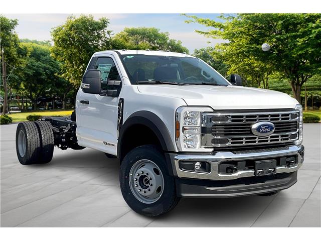 2025 Ford F-600 Chassis XLT (Stk: 25F67804) in Vancouver - Image 1 of 14