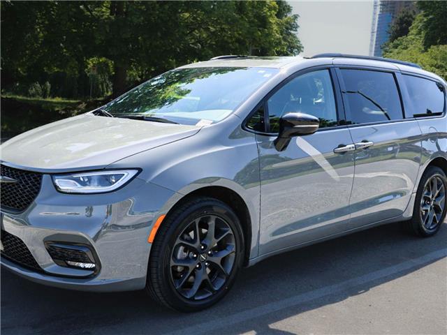 2023 Chrysler Pacifica Limited (Stk: ET6024A) in Vancouver - Image 1 of 21
