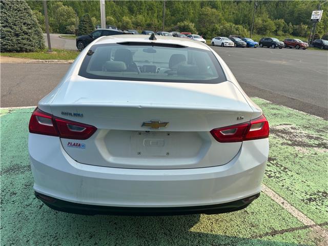2016 Chevrolet Malibu LS (Stk: 24717A) in Campbellton - Image 4 of 9