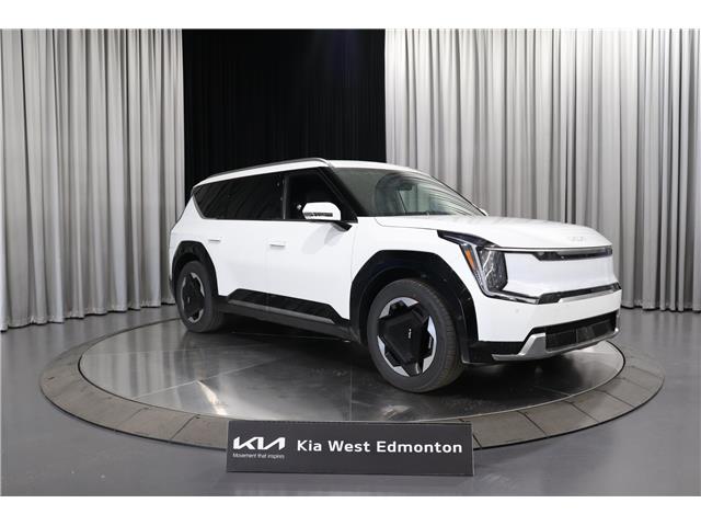 2026 Kia EV9 Land w/Premium Package (Stk: 26237) in Edmonton - Image 1 of 31