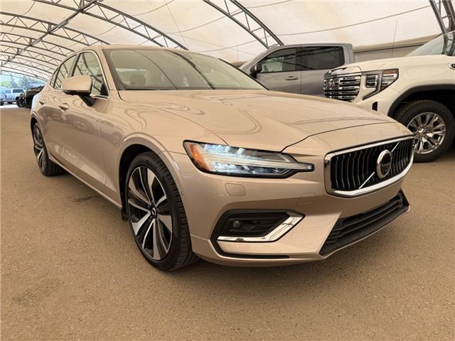 2023 Volvo S60 B5 Plus Bright Theme (Stk: 360087) in AIRDRIE - Image 1 of 19