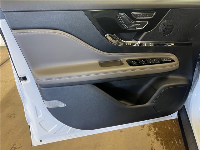 2025 Lincoln Corsair Reserve (Stk: 25CS3) in St.Paul - Image 6 of 10