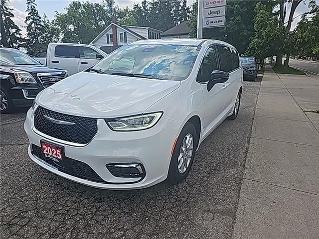 2025 Chrysler Pacifica Select (Stk: 25047) in New Hamburg - Image 1 of 16
