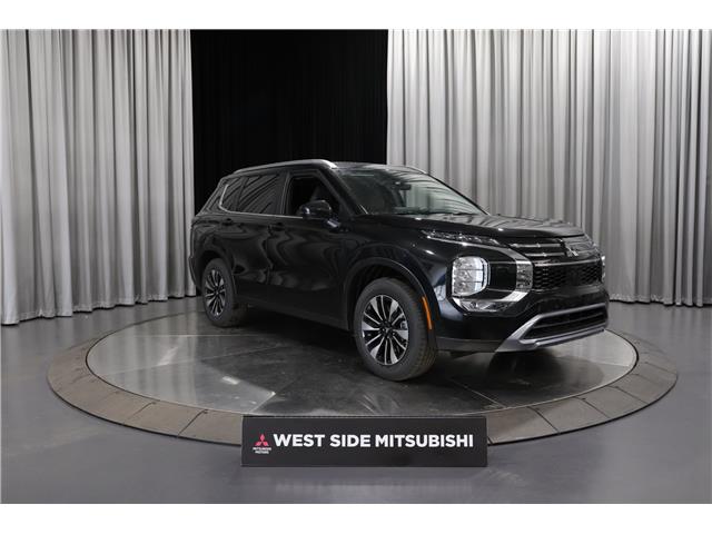 2025 Mitsubishi Outlander LE (Stk: T25737) in Edmonton - Image 1 of 32