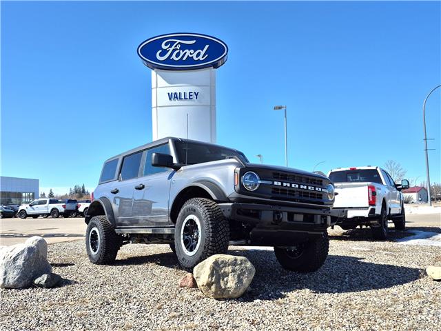 2024 Ford Bronco Black Diamond (Stk: R20148) in Hague - Image 1 of 16